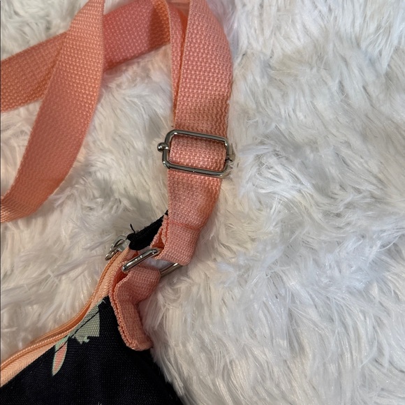 Star Wars Black and Peach Bag with Baby Yoda - Picture 7 of 7